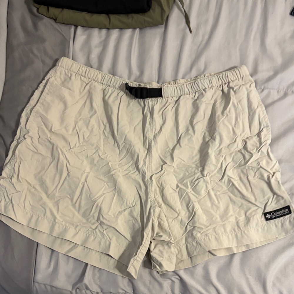 Columbia Women's Athletic Cream Shorts
